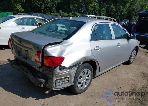 2010 Toyota Corolla Le z USA, uszkodzony, nr VIN 2T1BU4EE3AC483225